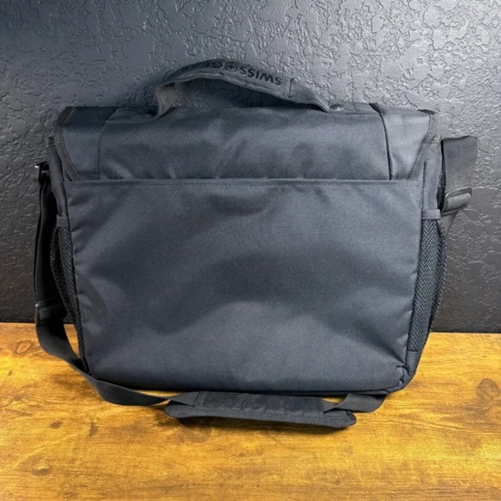 SwissGear Wenger‎ Black Polyester Laptop Messenger Bag Mens Womens OS